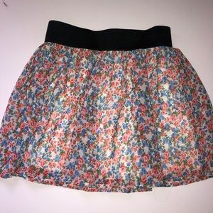 Forever 21 floral skirt size xs